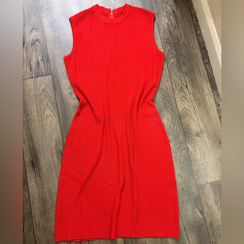 St. John Collection Vibrant Red Knitwear